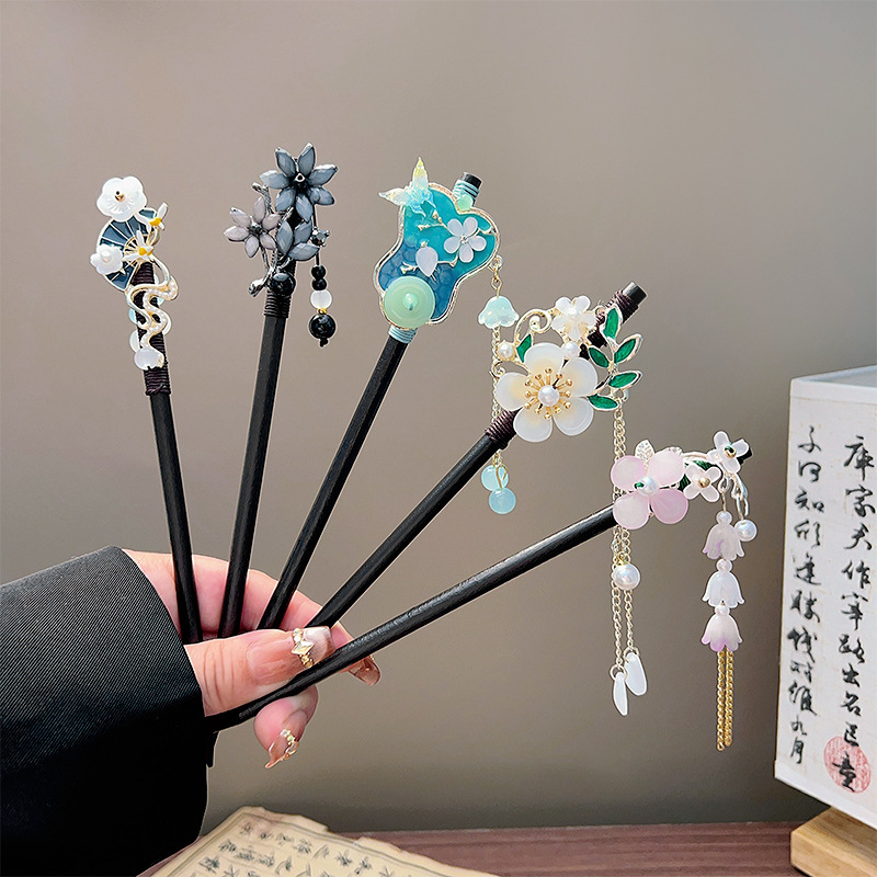 Classic Tassel Hair Stick Blac - Event Suppliers 评论和价格